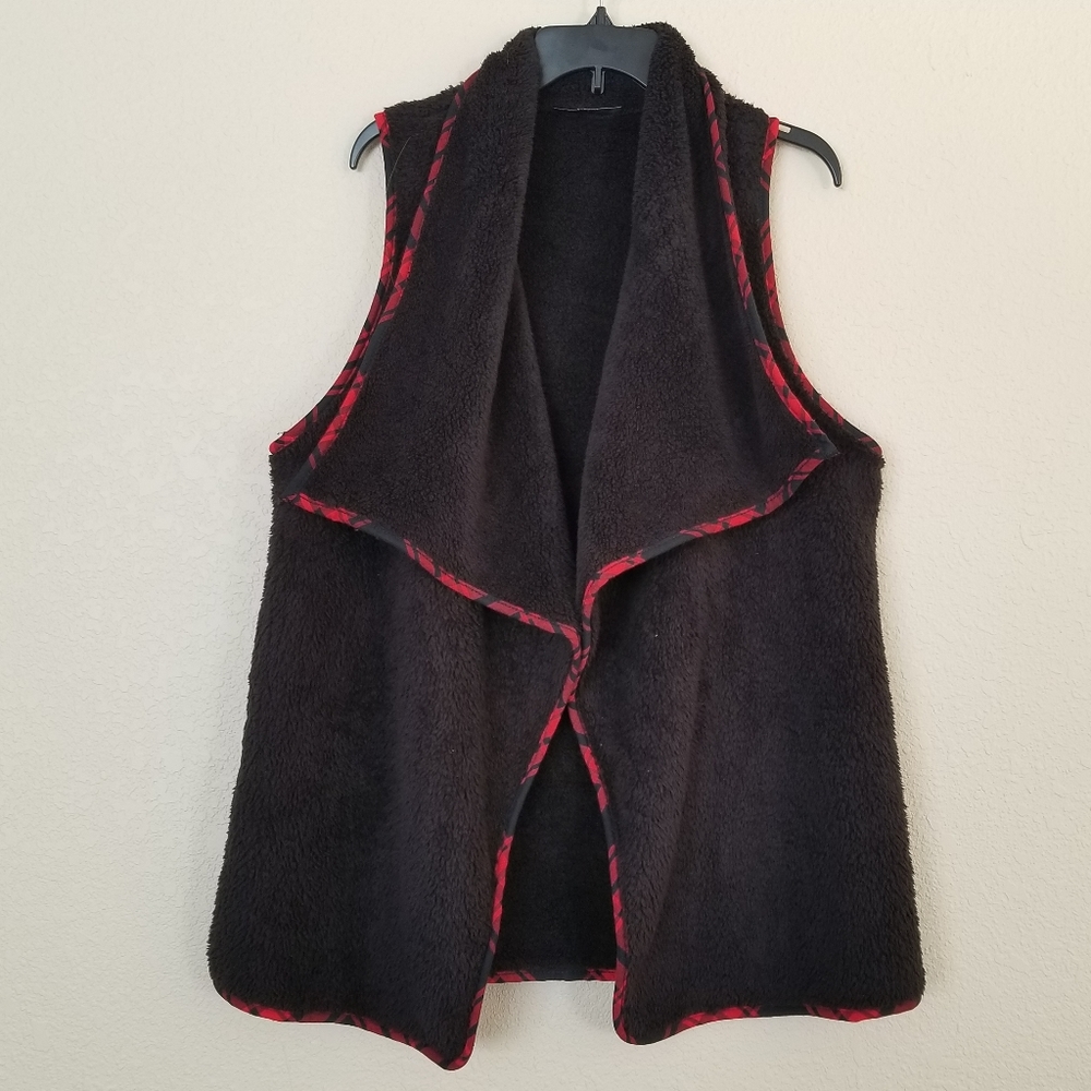 Style Rack Sherpa Vest Women's Large